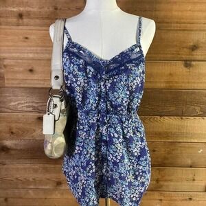 Y2K Women's Blue floral cami top with lace trim and adjustable straps